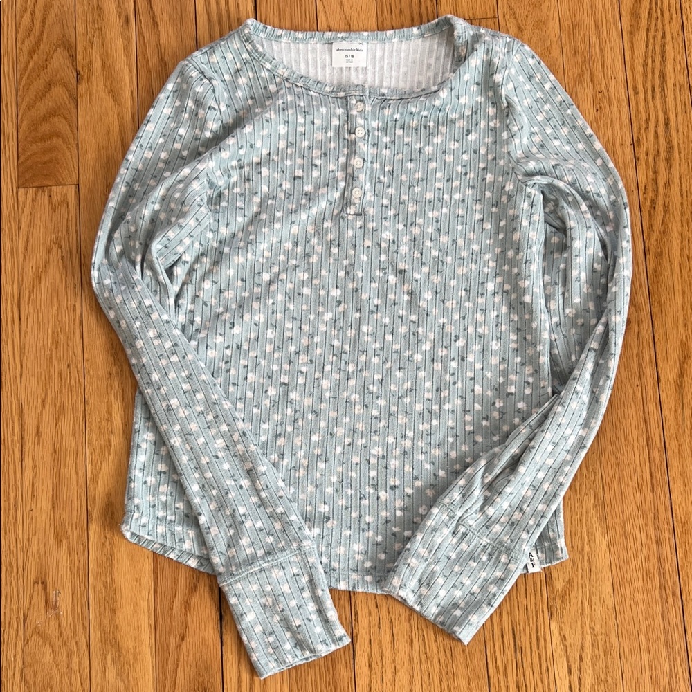 Abercrombie Kids Blue and White Long Sleeve Shirt